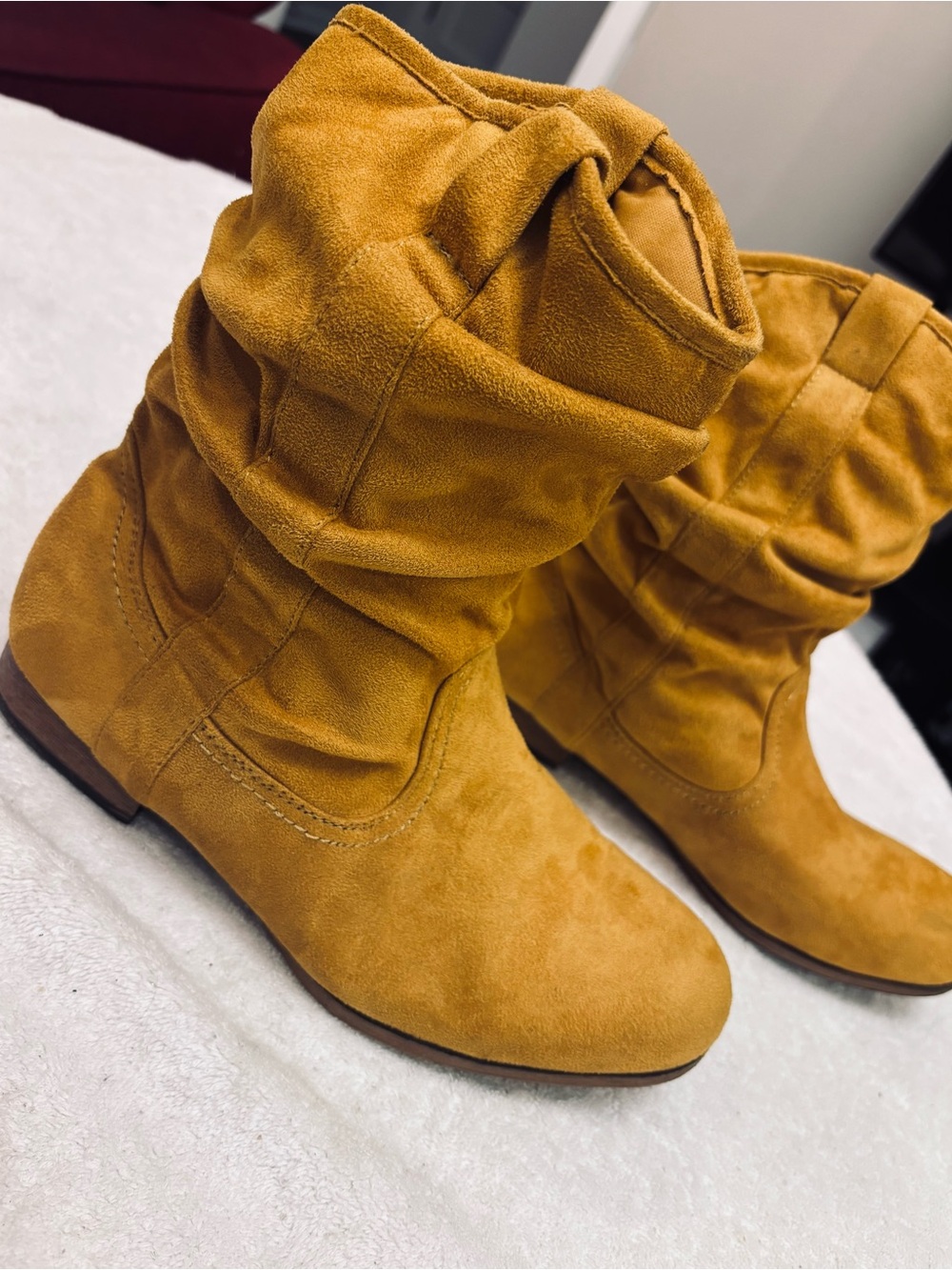 Brand New Comfy Ankle Boots by Wild Diva - Size 10 - heel 1 inches - Box 22